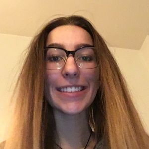 Meet your Posher, Claire